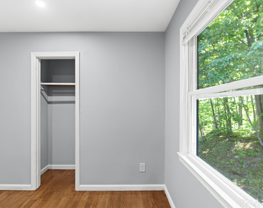 22 Irving Place - Photo Thumbnail 7