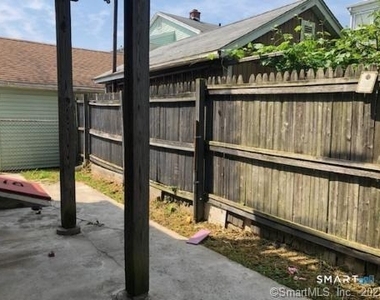 151-153 Alexander Avenue - Photo Thumbnail 9