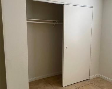 4570 Carriage Park Drive - Photo Thumbnail 3