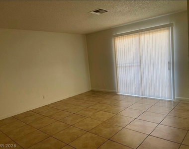 4570 Carriage Park Drive - Photo Thumbnail 7
