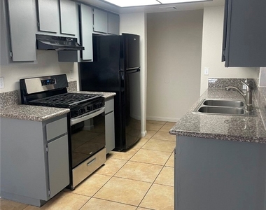 4570 Carriage Park Drive - Photo Thumbnail 8