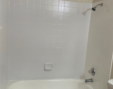 4570 Carriage Park Drive - Photo Thumbnail 13