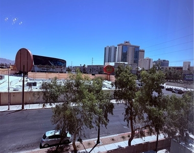 200 W Sahara Avenue - Photo Thumbnail 27