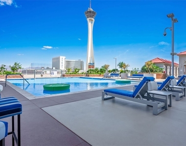 200 W Sahara Avenue - Photo Thumbnail 10