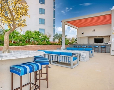 200 W Sahara Avenue - Photo Thumbnail 12