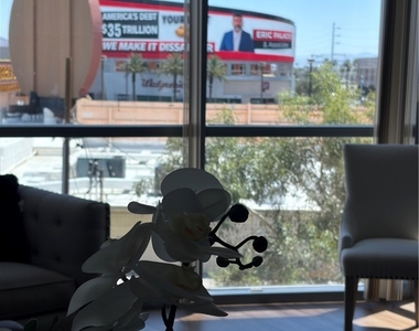 200 W Sahara Avenue - Photo Thumbnail 16