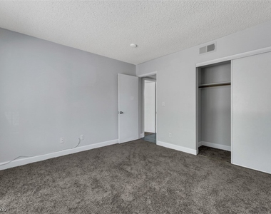 1575 W Warm Springs Road - Photo Thumbnail 13