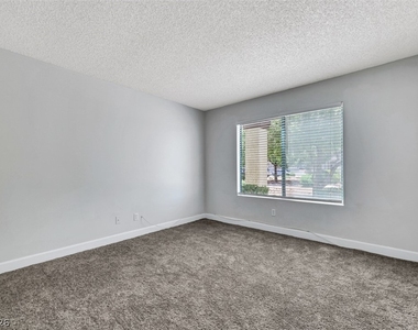 1575 W Warm Springs Road - Photo Thumbnail 12
