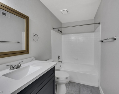 1575 W Warm Springs Road - Photo Thumbnail 18