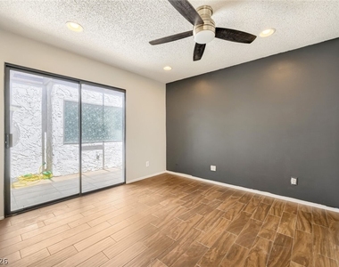 3143 Sonata Drive - Photo Thumbnail 10