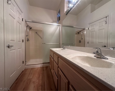 10717 Dover Creek Avenue - Photo Thumbnail 13