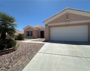10717 Dover Creek Avenue - Photo Thumbnail 2