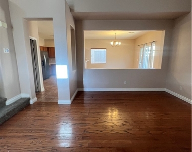 8829 Rising Creek Court - Photo Thumbnail 4