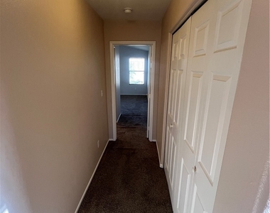 8829 Rising Creek Court - Photo Thumbnail 31