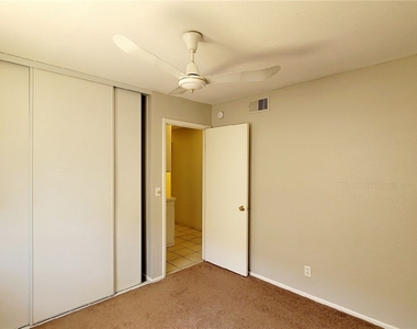 7123 Clearwater Avenue - Photo Thumbnail 12