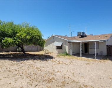 7123 Clearwater Avenue - Photo Thumbnail 14