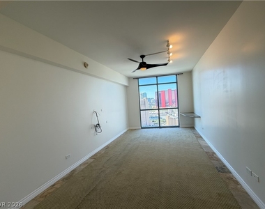 200 W Sahara Avenue - Photo Thumbnail 5