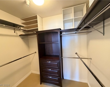 200 W Sahara Avenue - Photo Thumbnail 11