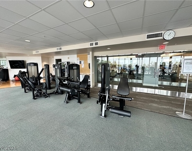 200 W Sahara Avenue - Photo Thumbnail 42