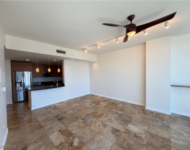 200 W Sahara Avenue - Photo Thumbnail 3