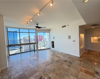 200 W Sahara Avenue - Photo Thumbnail 2