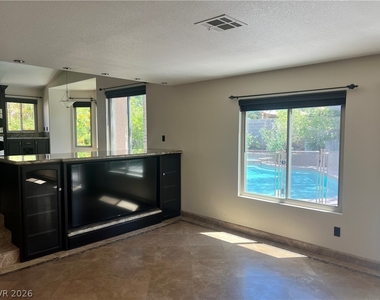 8225 Woodland Prairie Avenue - Photo Thumbnail 21