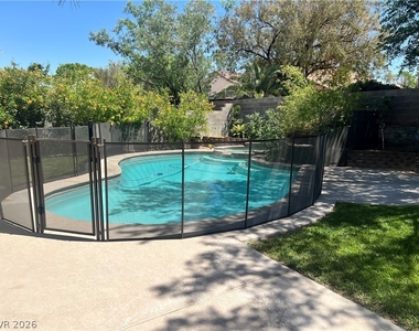 8225 Woodland Prairie Avenue - Photo Thumbnail 12