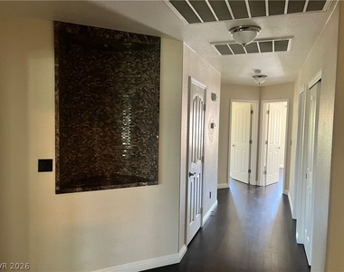 8225 Woodland Prairie Avenue - Photo Thumbnail 35