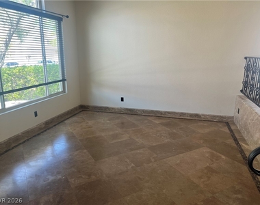 8225 Woodland Prairie Avenue - Photo Thumbnail 31