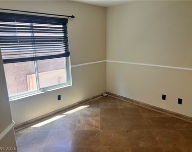 8225 Woodland Prairie Avenue - Photo Thumbnail 25