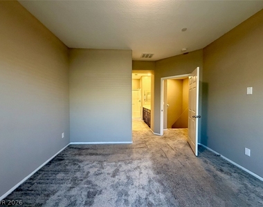 4536 Lafontaine Court - Photo Thumbnail 28