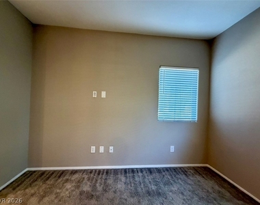 4536 Lafontaine Court - Photo Thumbnail 6