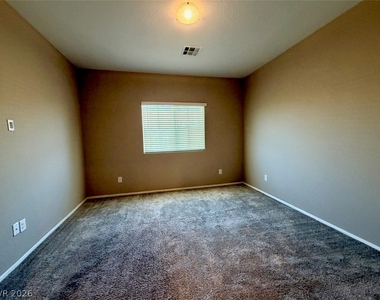 4536 Lafontaine Court - Photo Thumbnail 26