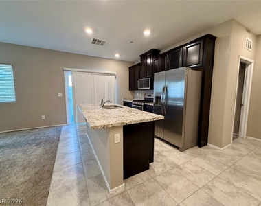 4536 Lafontaine Court - Photo Thumbnail 10
