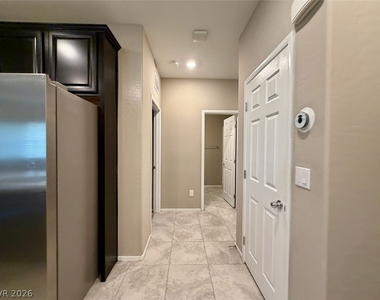 4536 Lafontaine Court - Photo Thumbnail 14