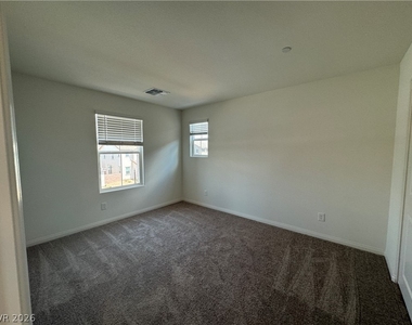 3655 Valpacos Lane - Photo Thumbnail 17