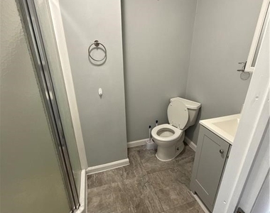 502 Wright Avenue - Photo Thumbnail 5
