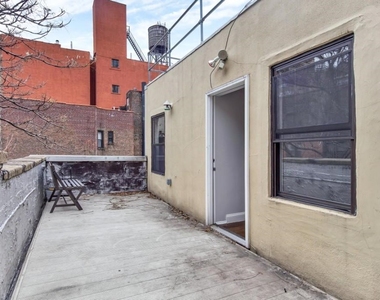 East 26th Street - Photo Thumbnail 8
