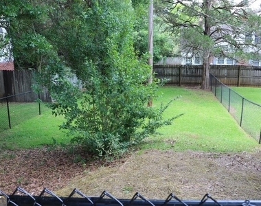 500 E 7th Street - Photo Thumbnail 19