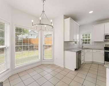 2137 Berryhill Circle Se - Photo Thumbnail 16