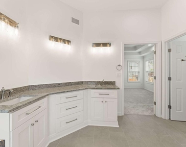 2137 Berryhill Circle Se - Photo Thumbnail 28