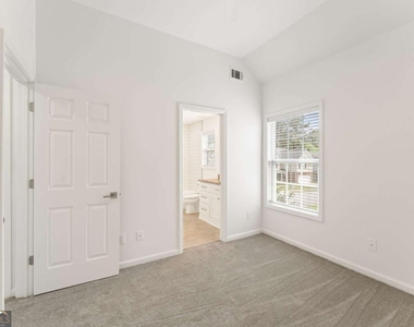 2137 Berryhill Circle Se - Photo Thumbnail 32