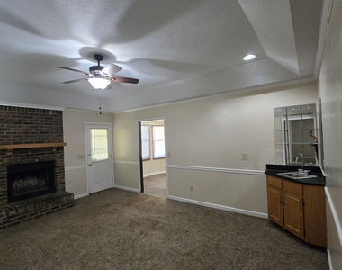 3347 Flintlock Drive - Photo Thumbnail 4