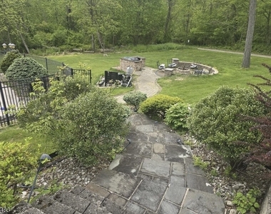 77 Taylortown Rd - Photo Thumbnail 1