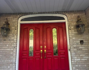 77 Taylortown Rd - Photo Thumbnail 9