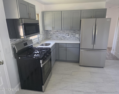 14 Wood Avenue - Photo Thumbnail 23