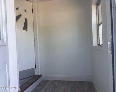14 Wood Avenue - Photo Thumbnail 7
