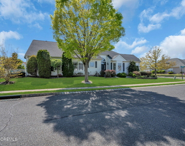 1 Evans Court - Photo Thumbnail 3