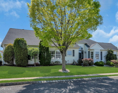 1 Evans Court - Photo Thumbnail 1
