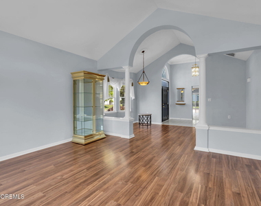 1 Evans Court - Photo Thumbnail 8